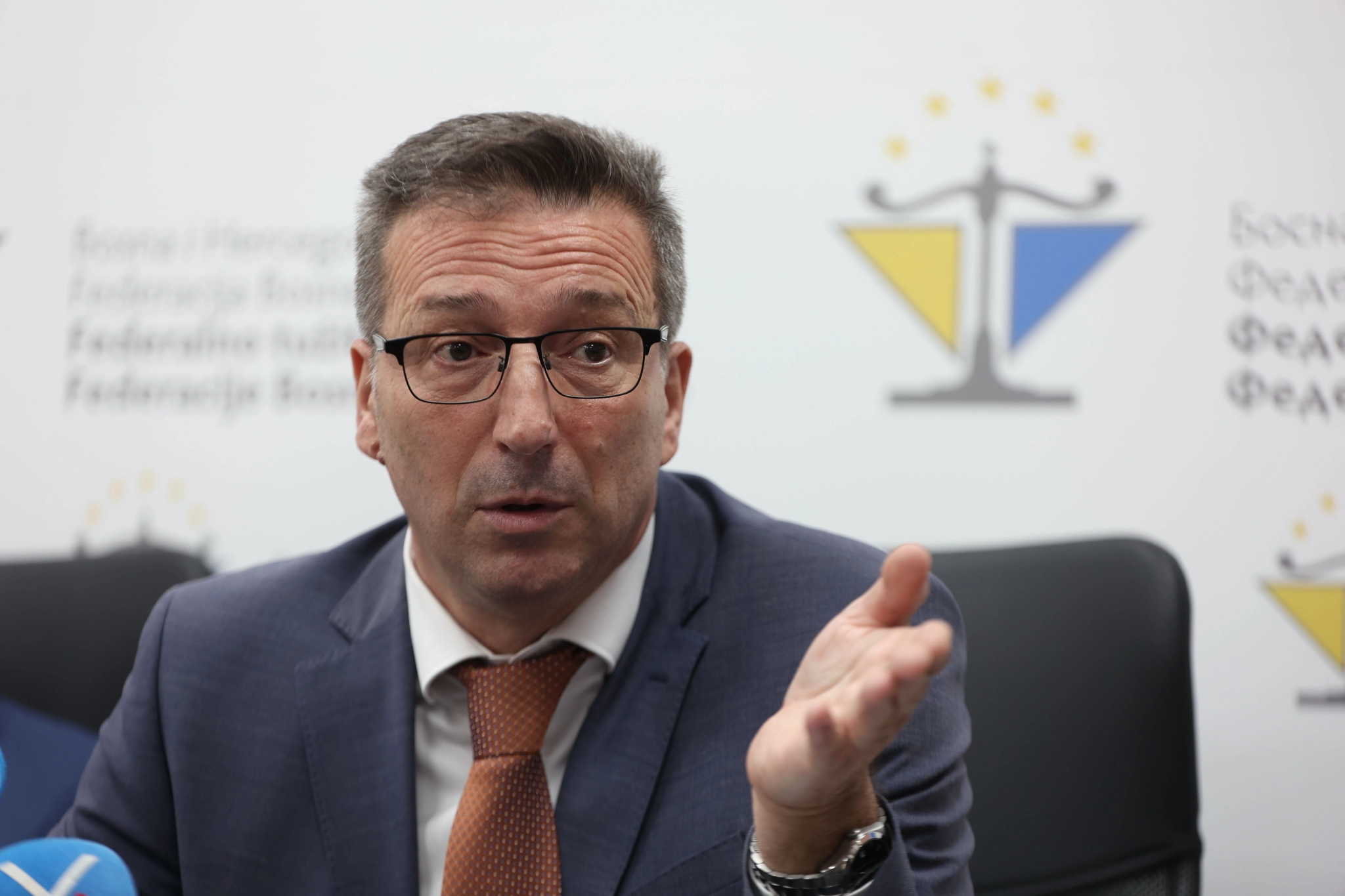 POSKOK ZATRPAN: Halilović: Potrebno sustavno rješenje za izrazitu preopterećenost predmetima