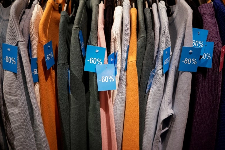 EU zabranjuje uništavanje neprodane odjeće i obuće