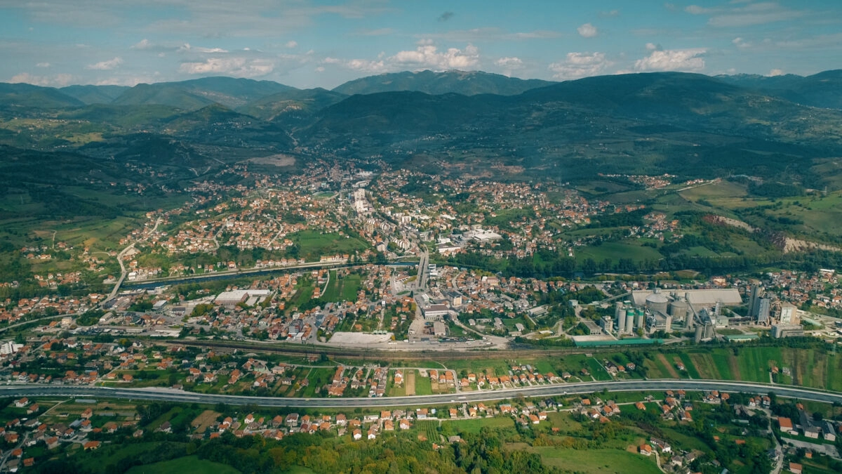 Žena skočila u nabujalu rijeku Bosnu u Kaknju