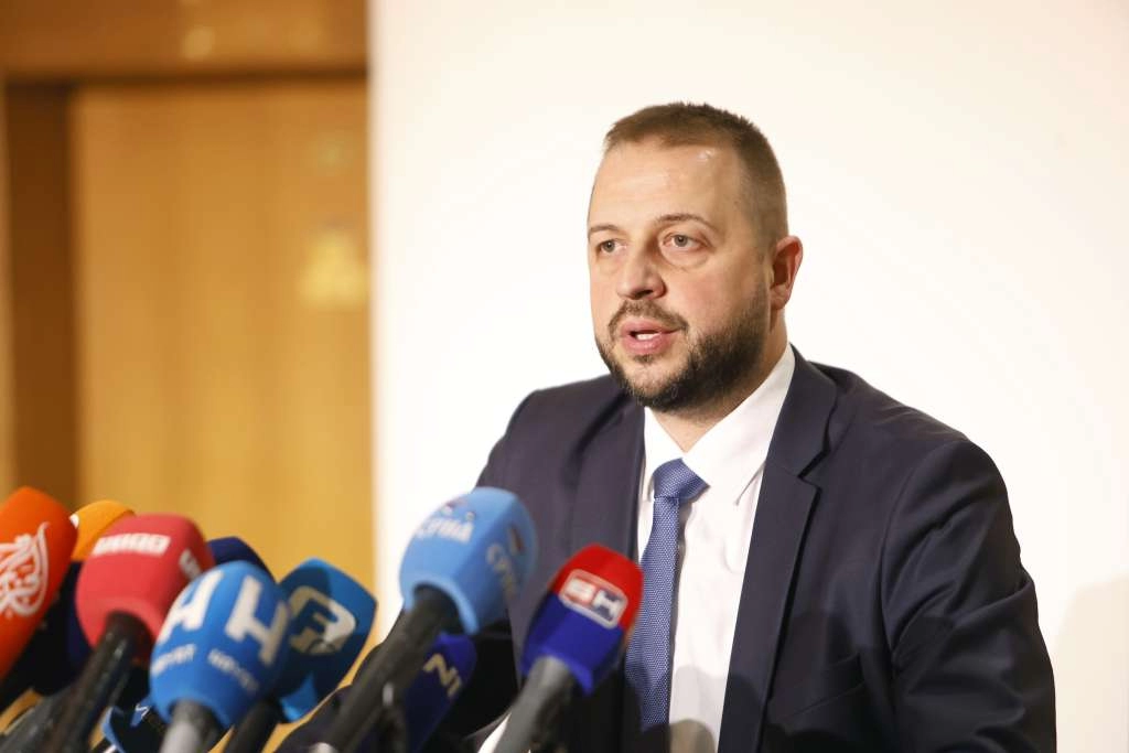 Nešković: Čović nas je molio da ne diramo Špirića dok ne izglasaju Izborni zakon