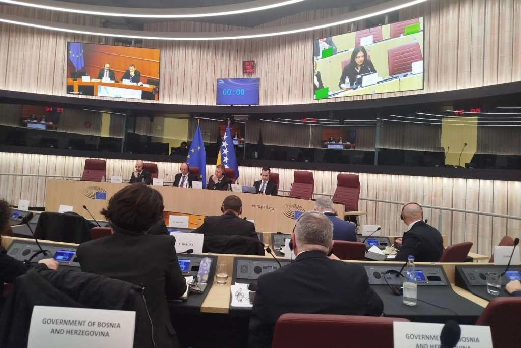 Izborna reforma i imenovanje glavnog pregovarača ključni za otvaranje pregovora