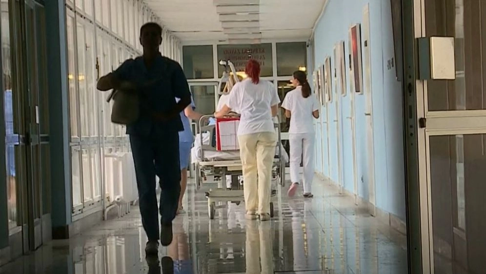 Nakon što je žena umrla u tvrtki kod Rijeke, 15 njenih kolega pregledano u bolnici
