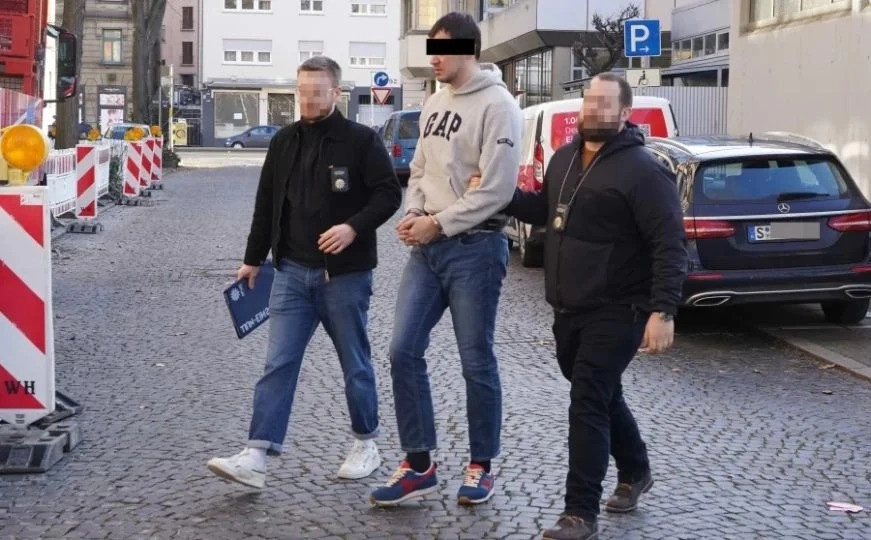 Na premijera Slovačke navodno je pucao 71-godišnji književnik