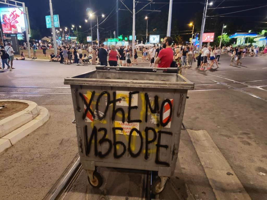 Nastavak blokada širom Srbije, nova uhićenja - mediji