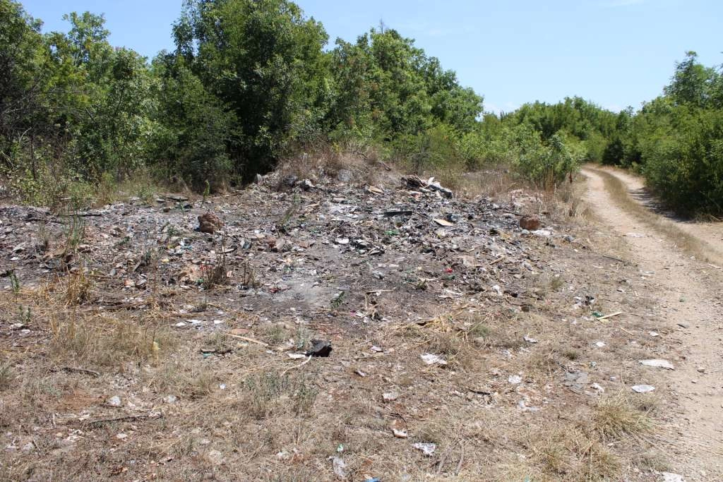 Grupa građana Stoca traži hitno uklanjanje divljih deponija u Goricama i na Badnju