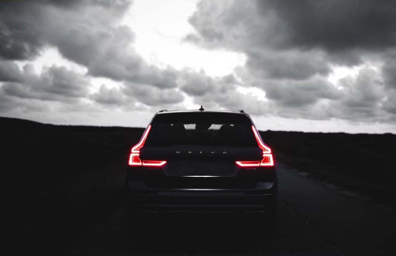 Volvo povlači više od 40.000 električnih luksuznih terenaca