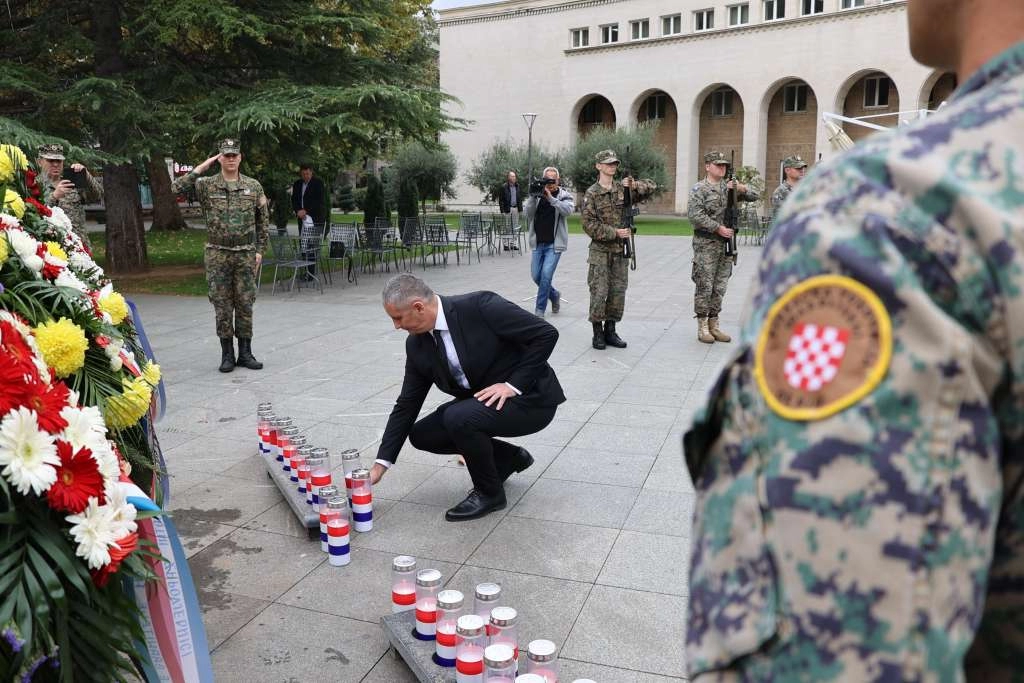 Ministarstvo obrane BiH i Oružane snage BiH obilježavaju blagdan Svih svetih