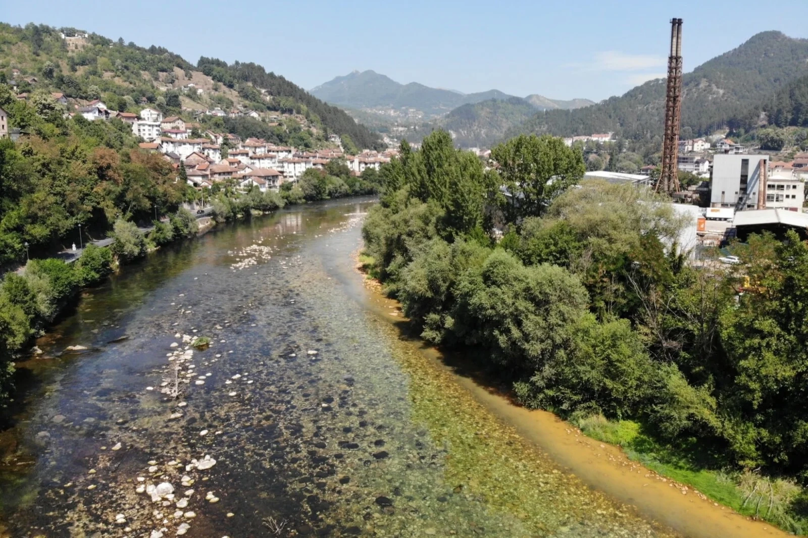 Neretva izgubila prepoznatljivu zelenu boju: Aktivisti upozoravaju na novo zagađenje u Konjicu