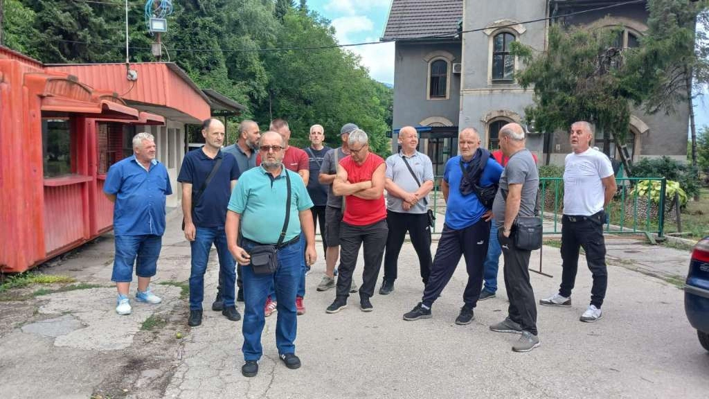 Zbog neuplaćenih doprinosa: Prosvjedovali bivši rudari RMU Zenica